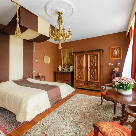 Bed and breakfast Chateau Picol Entre Futuroscope Et Chateaux De La Loire 3*