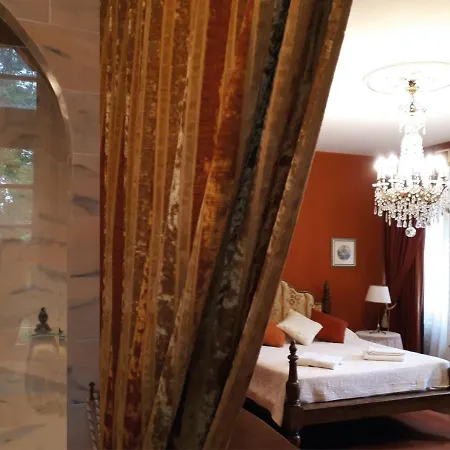 Chateau Picol Entre Futuroscope Et Chateaux De La Loire Bed & Breakfast Lencloître