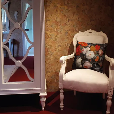 Chateau Picol Entre Futuroscope Et Chateaux De La Loire