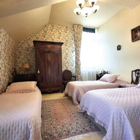 Chateau Picol Entre Futuroscope Et Chateaux De La Loire